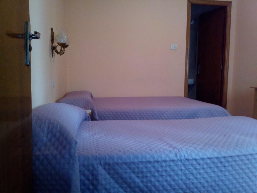 Pension Las Palmeras Лалин Номер фото
