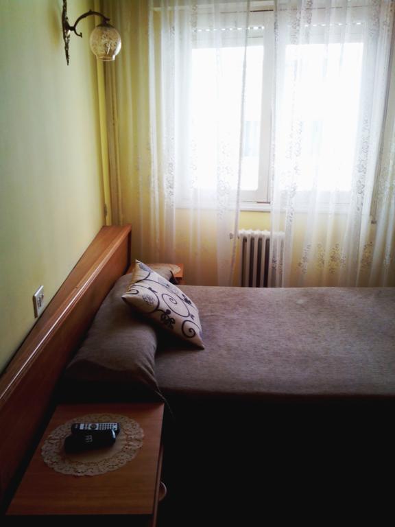 Pension Las Palmeras Лалин Номер фото