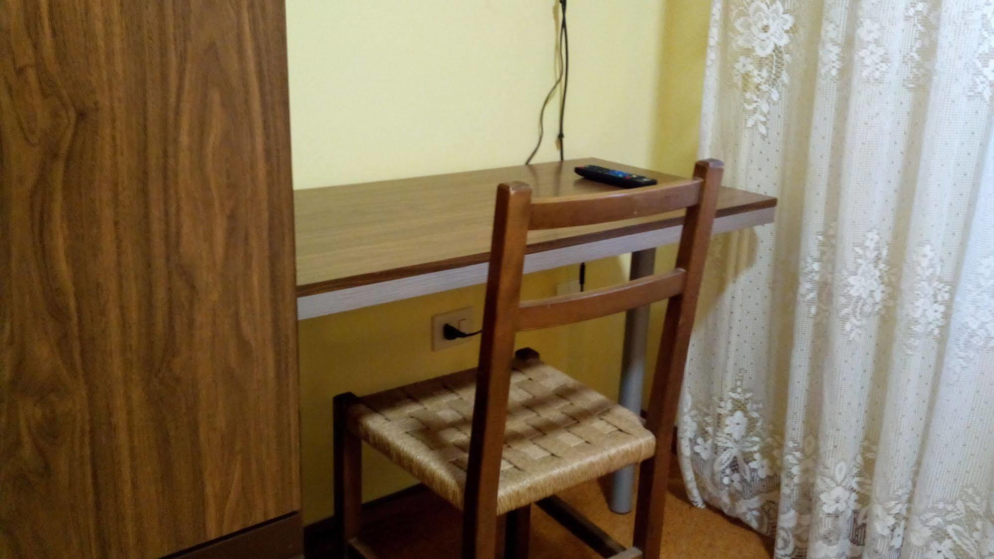 Pension Las Palmeras Лалин Экстерьер фото