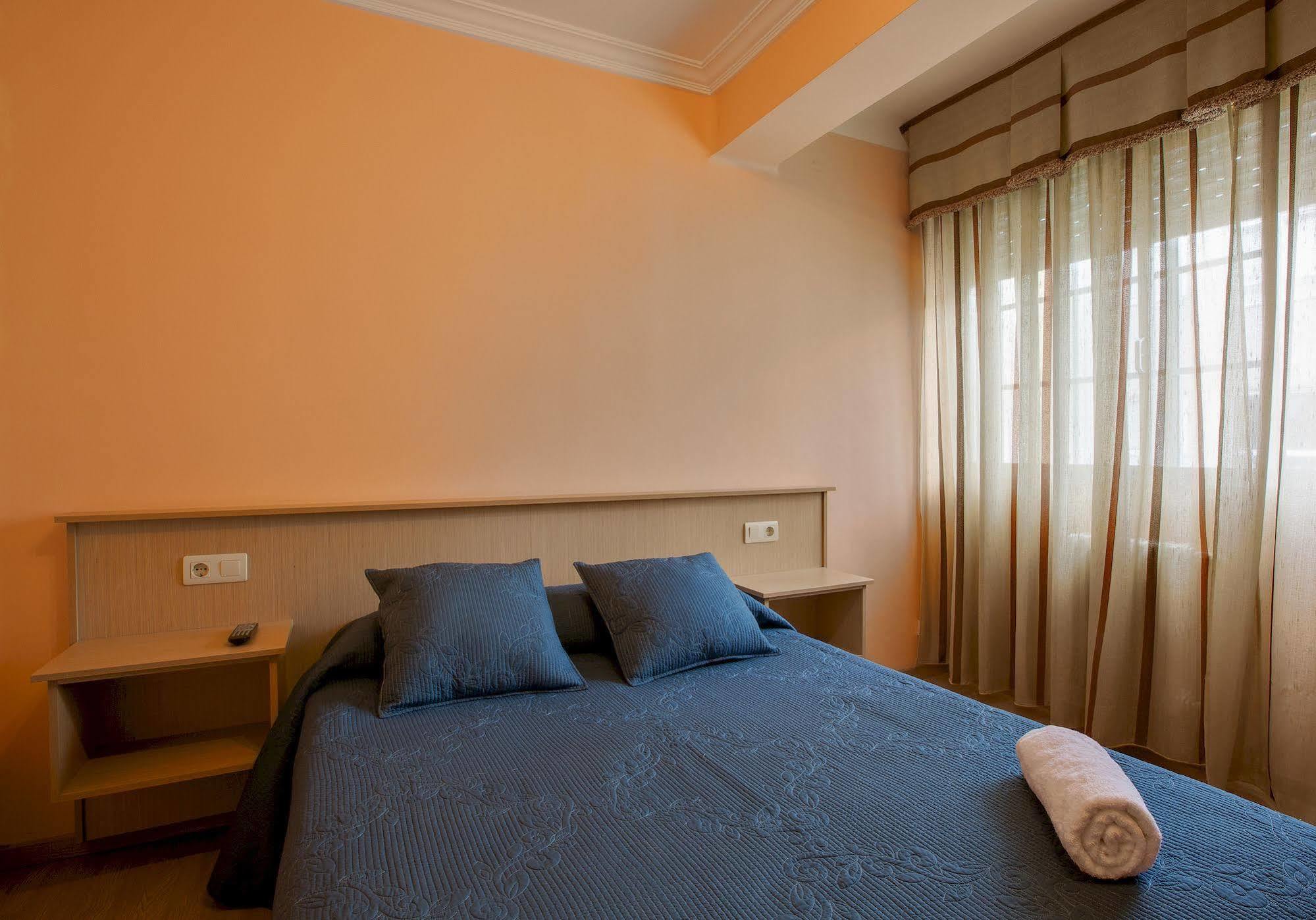 Pension Las Palmeras Лалин Экстерьер фото
