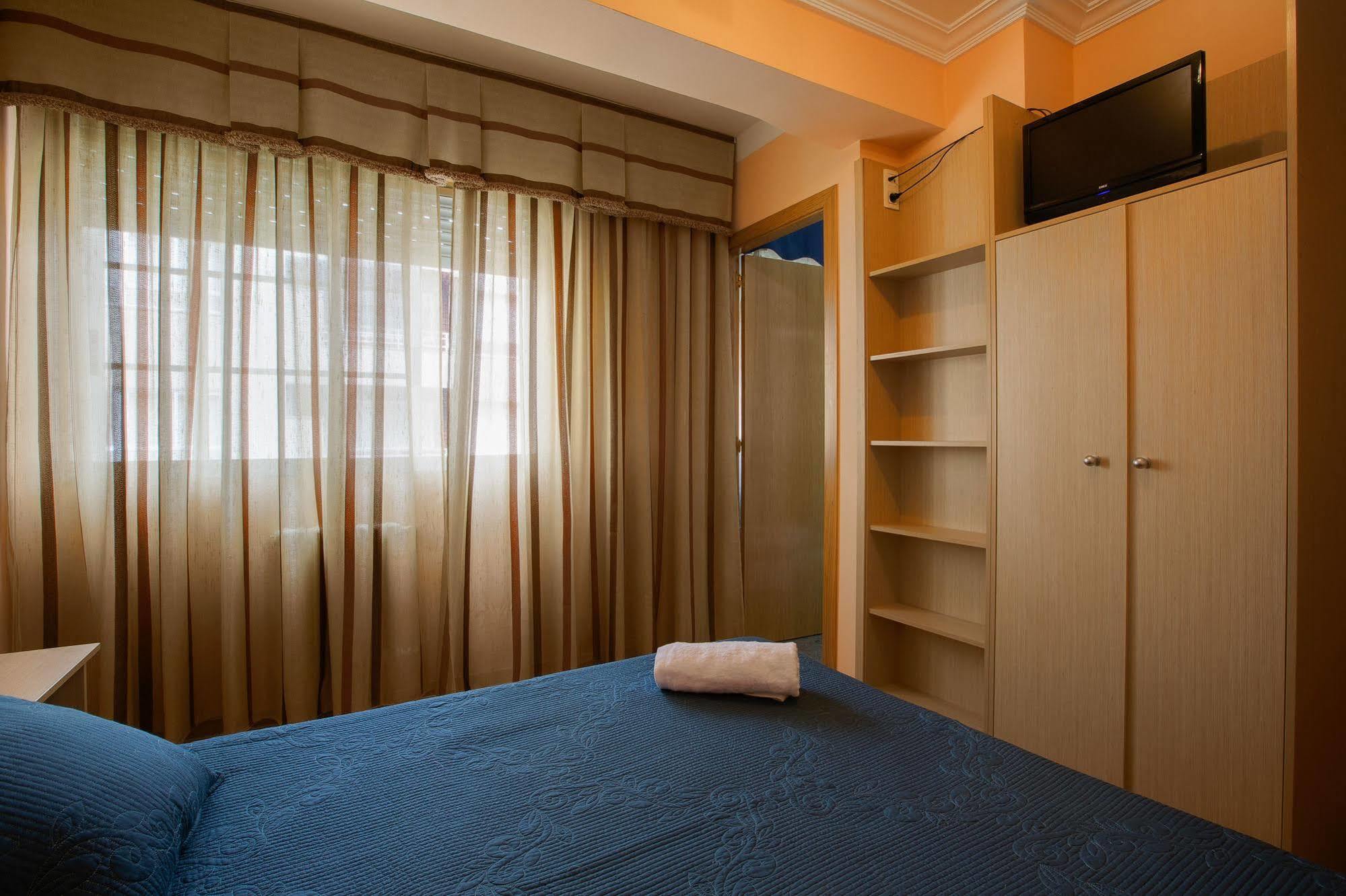 Pension Las Palmeras Лалин Экстерьер фото
