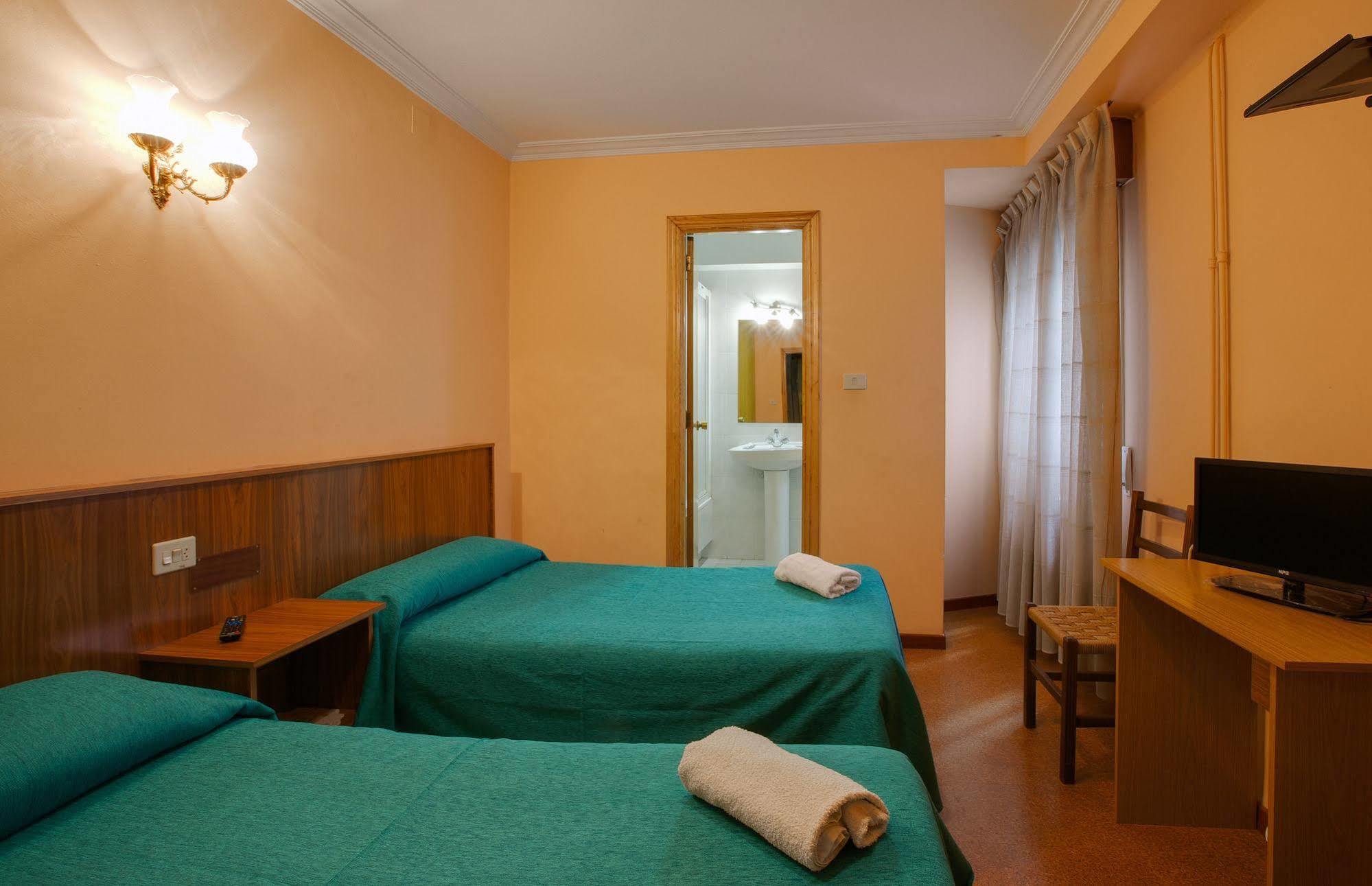 Pension Las Palmeras Лалин Экстерьер фото