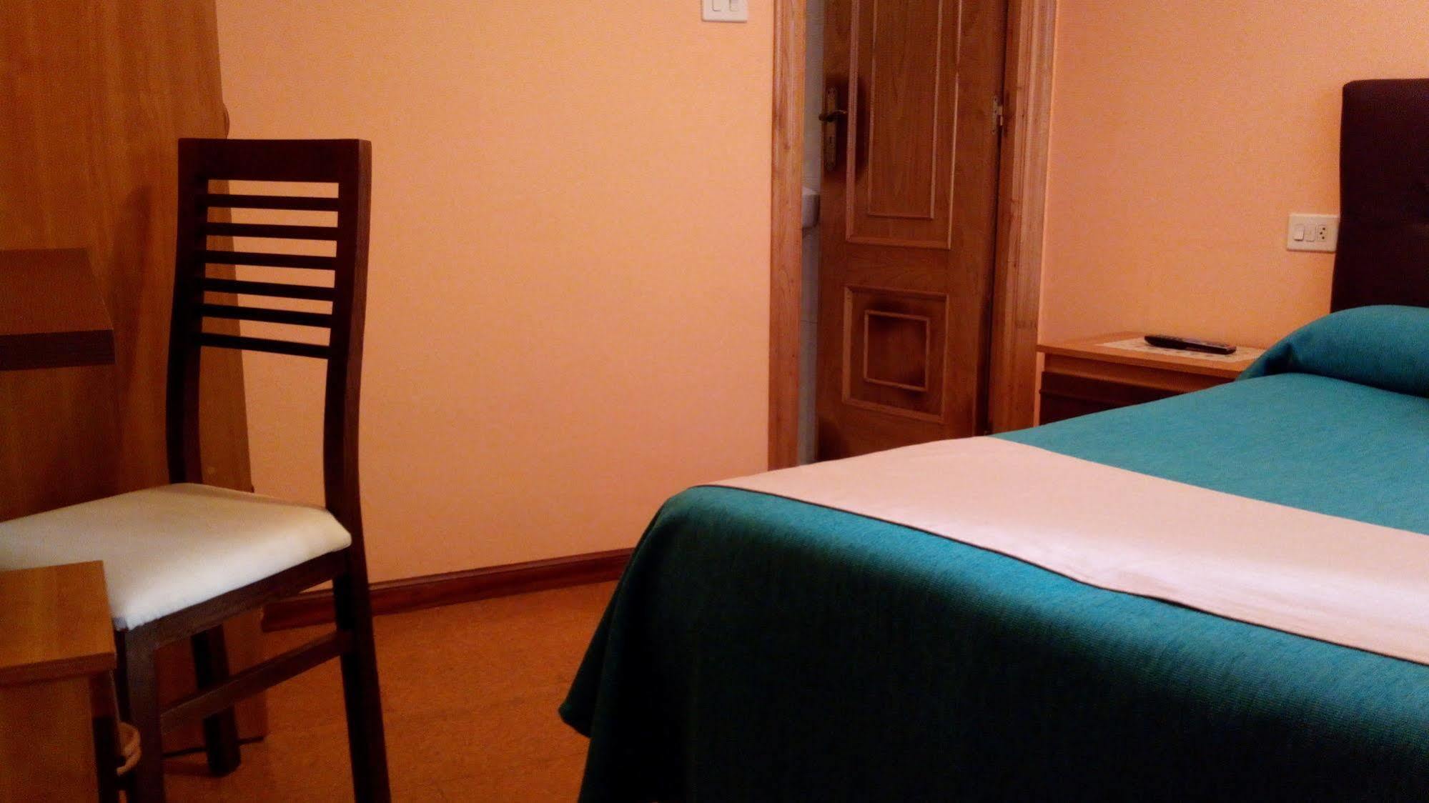 Pension Las Palmeras Лалин Экстерьер фото
